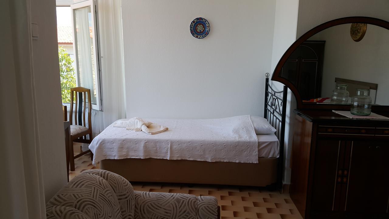 Ayvalik Pansiyon Екстериор снимка