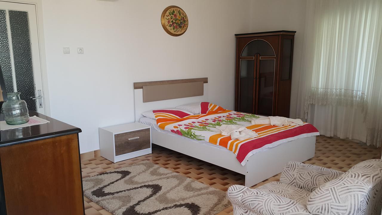 Ayvalik Pansiyon Екстериор снимка